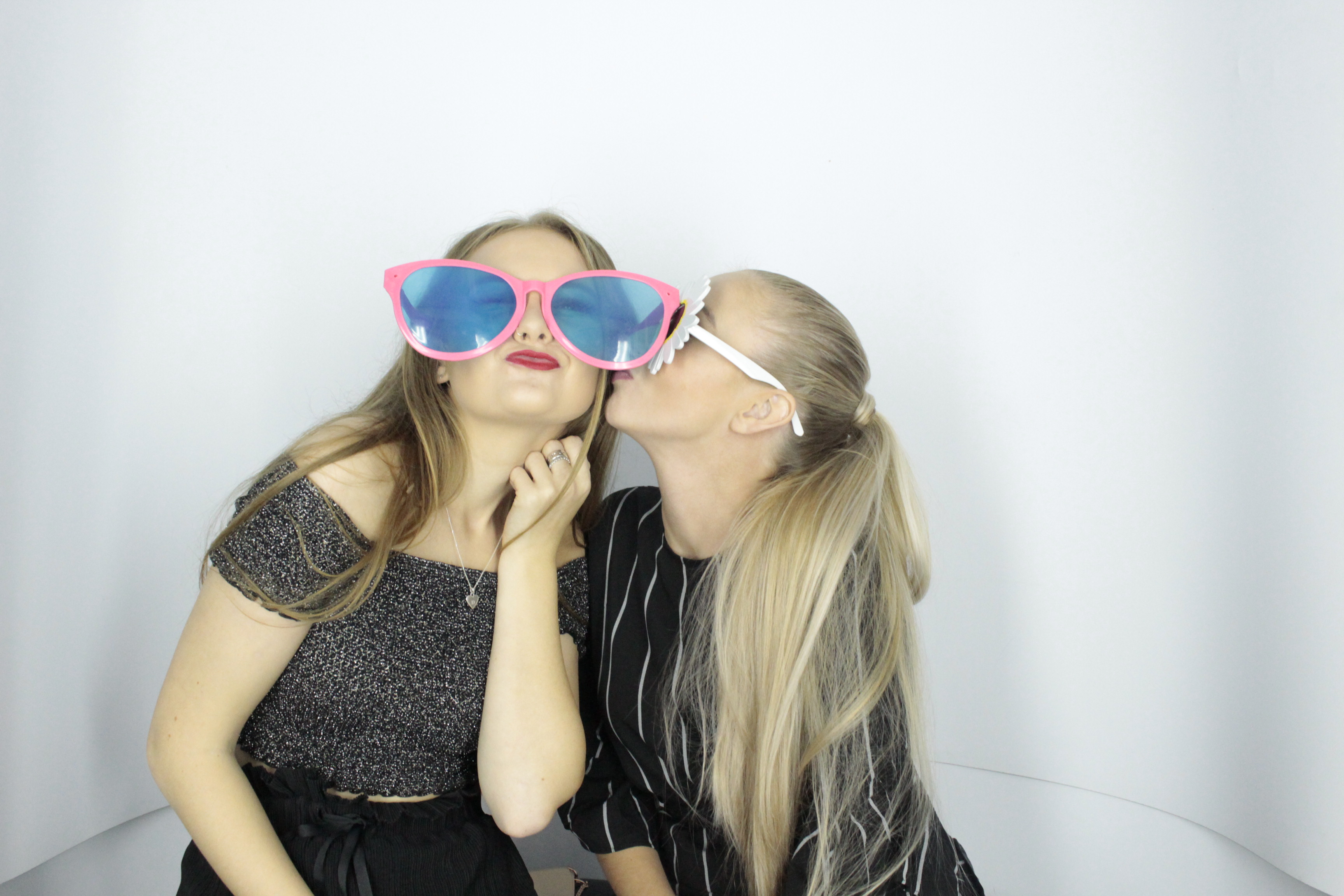 Isobel 18th Birthday Party  | View more photos from the event at gallery.myphotoboothexperience.co.uk/u/MyPhotoBoothExperienceLtd/Isobel-18th-Birthday-Party